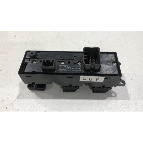Botão Dianteiro Esquerdo Outlander 2014 Ar273 8608a238