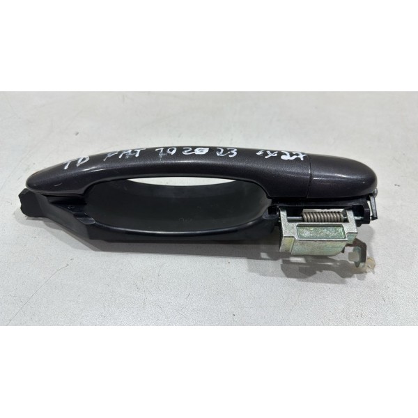 Maçaneta Externa Traseira Direita Fiat Strada 2021 2022 Maçaneta Externa Traseira Direita Fiat Strada 2021 2022