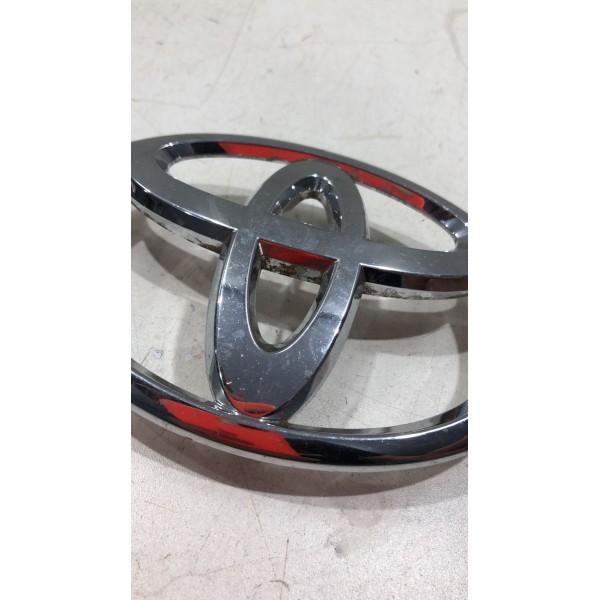 Emblema Grade Dianteira Toyota Corolla Hilux Etios 15/21