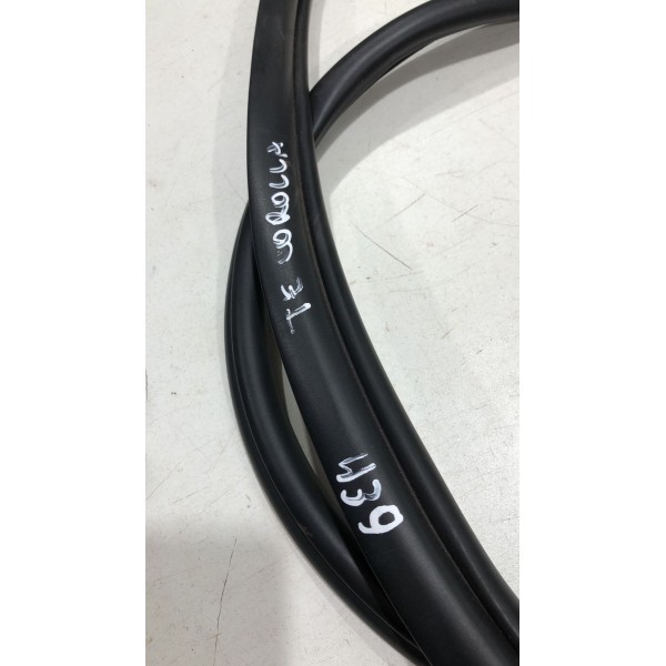 Borracha Vedação Traseiro Esquerdo Corolla Altis 2021 2024 Preto Borracha Vedação Traseiro Esquerdo Corolla Altis 2021 2024 Preto