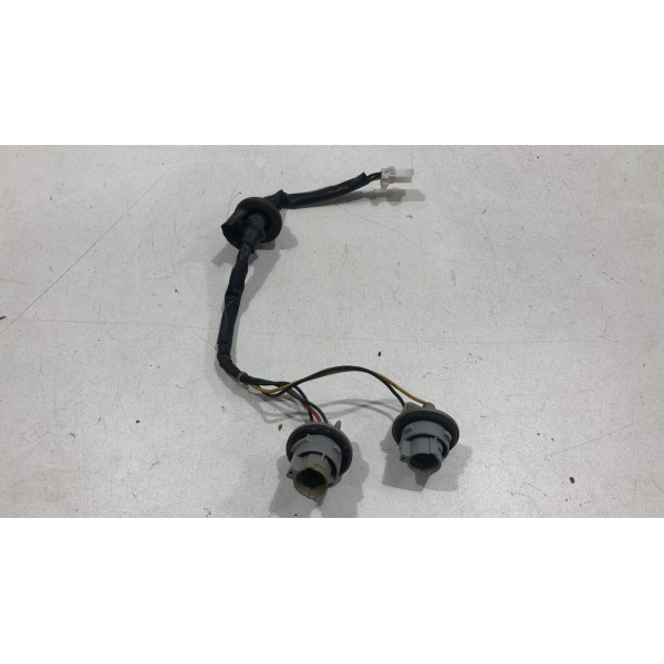 Chicote Lanterna Canto Direita Hb20 Hatch 2013 2014 2015 16
