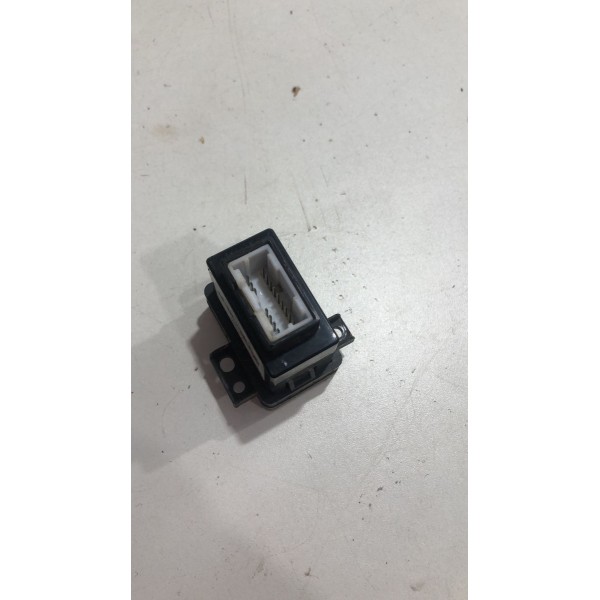 Entrada Usb Auxiliar Do Console Hb20 2013 / 2019 961201s500