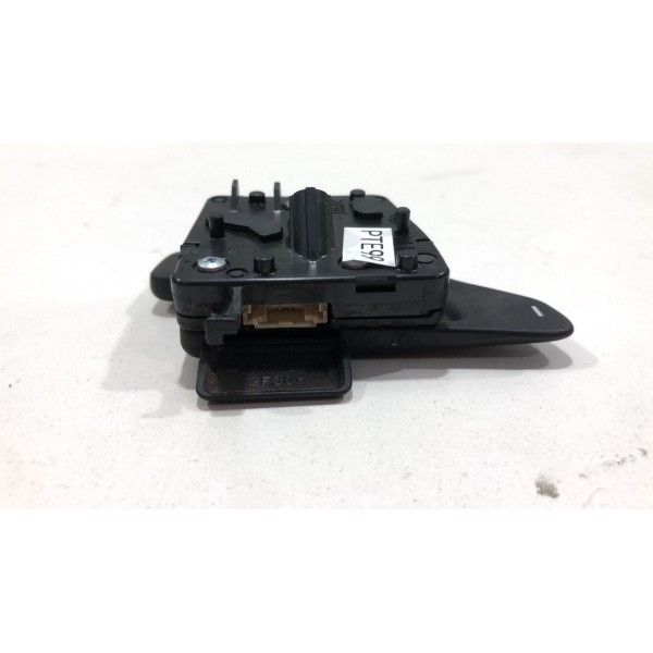 Botão Comando Paddle Shift Esquerdo -  Borboleta Yaris 18/24