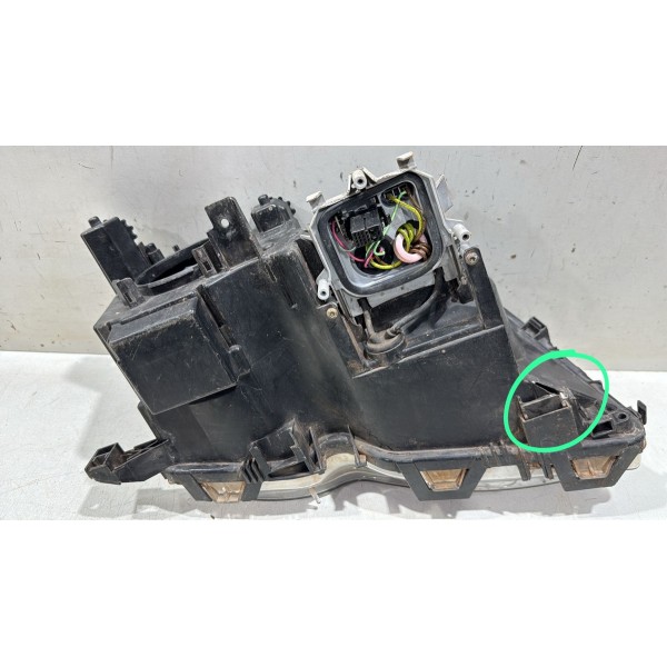 Farol Esquerdo Bmw 318i 320i 2001/2003