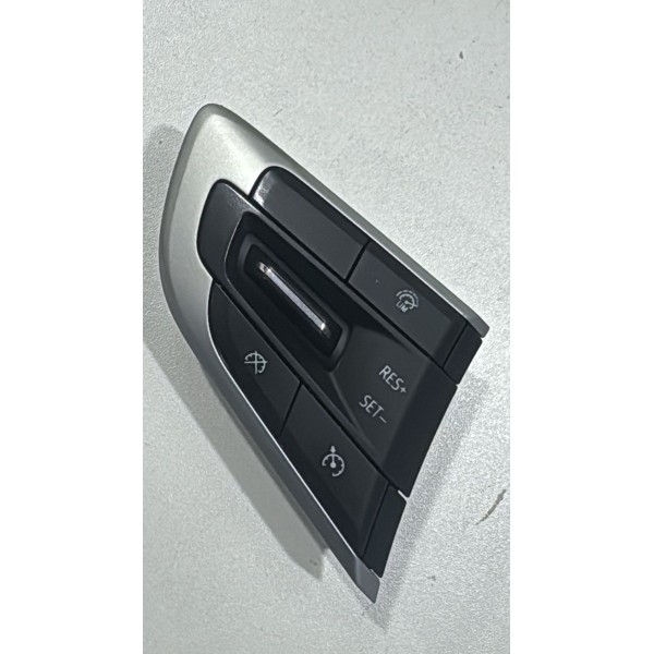 Comando Volante Esquerdo Do Chevrolet Tracker 2020/2024