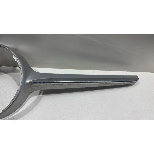 Grade Superior Dianteira Mercedes C180 C200 C250 C300 17 /20 Prateado Brilhante