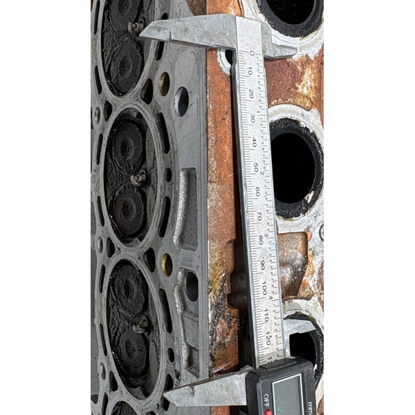 Cabeçote Renault Duster Sandero 2019 1.6 16v 110417582r Cabeçote Renault Duster Sandero 2019 1.6 16v 110417582r