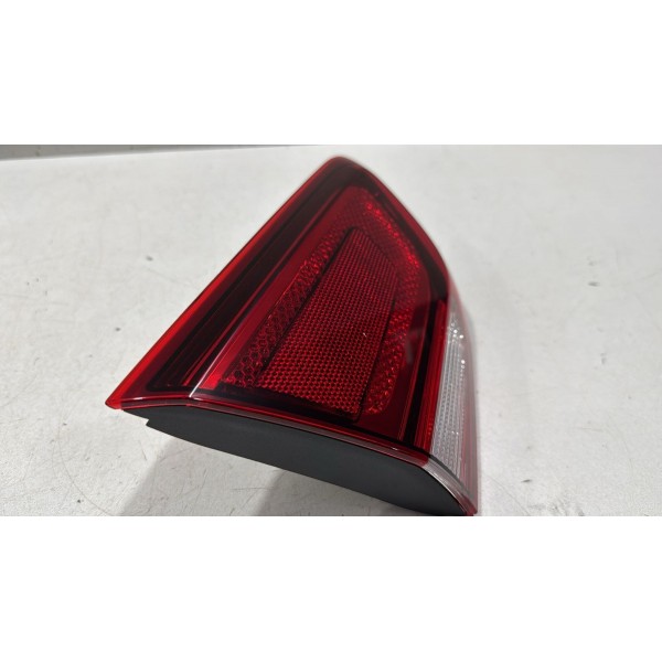 Lanterna Mala Traseira Esquerda Chevrolet Cobalt 2015/2020 Esquerdo/motorista Vermelha