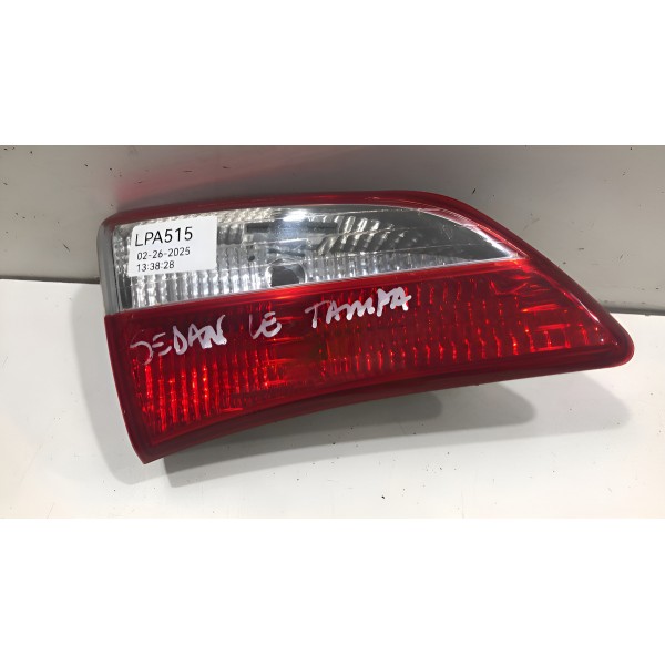 Lanterna Tampa Esquerdo Hb20 Hatch 2013 2014 2015 Original Esquerdo/motorista Vermelho Lanterna Tampa Esquerdo Hb20 Hatch 2013 2014 2015 Original Esquerdo/motorista Vermelho