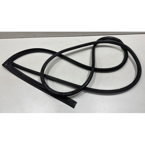 Guarnição Porta Trase Esquerda Hyundai Hb20s 2022 31057376 Guarnição Porta Trase Esquerda Hyundai Hb20s 2022 31057376