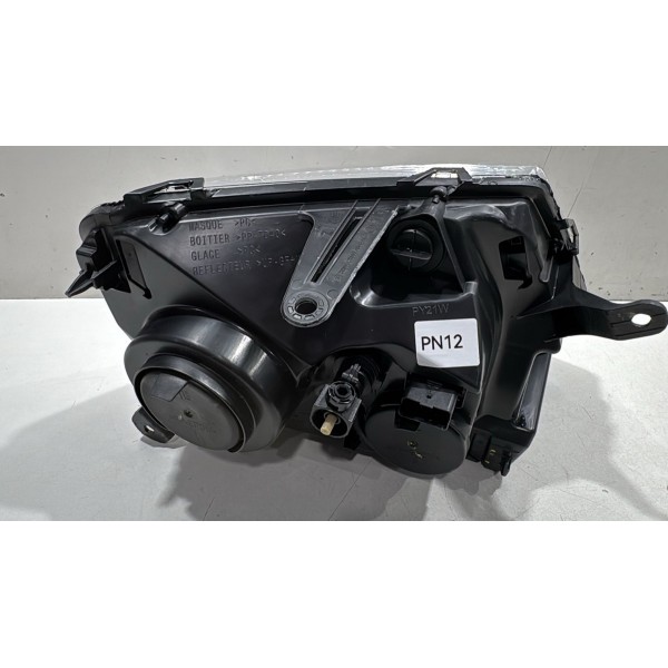 Farol Duster 2012/2015 1305236683 Novo Esquerdo Esquerdo/motorista