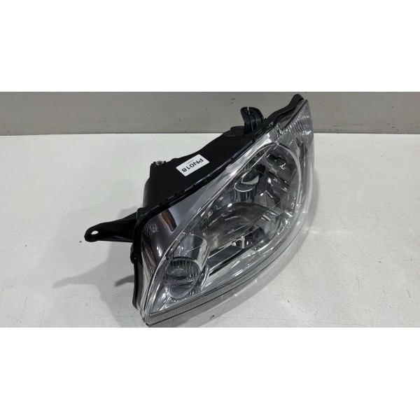 Farol Corsa Classic 2011 13 2014 15 16 17 (detalhe) Esquerdo Esquerdo/motorista Farol Corsa Classic 2011 13 2014 15 16 17 (detalhe) Esquerdo Esquerdo/motorista