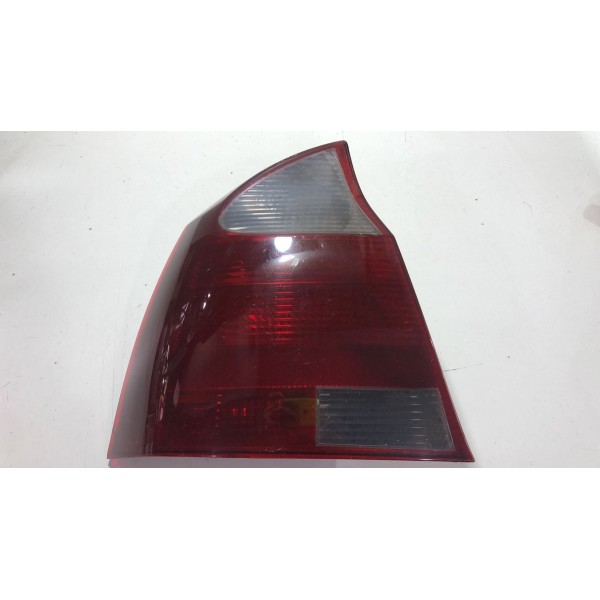 Lanterna Esquerda Original Gm Corsa Sedan 08 Á 12 C/ Detalhe Esquerdo/motorista Vermelho