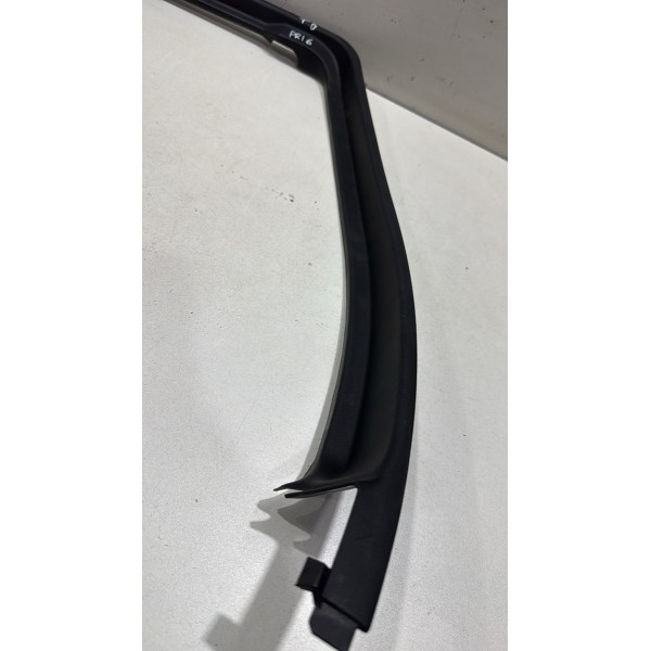 Moldura Vidro Range Rover Sport 2011 Traseira Direita Intern Preto