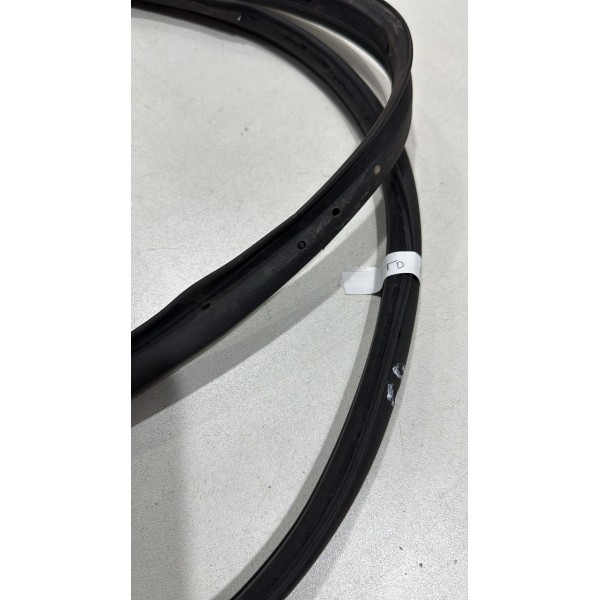 Borracha Guarnição Quadro Porta  Traseira Direita Renegade Preto