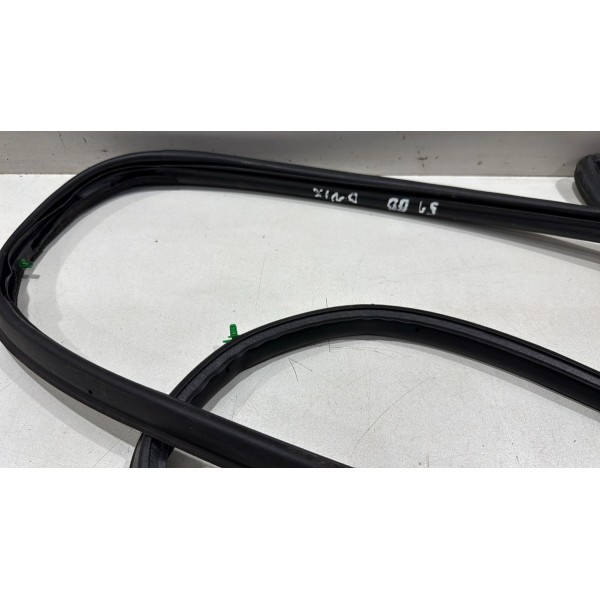 Borracha Guarnição Porta Dianteira Direita Gm Onix 2013/20