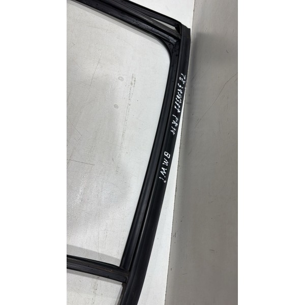 Canaleta Vidro Porta Traseira Esquerda Bmw 120i 2015 2016