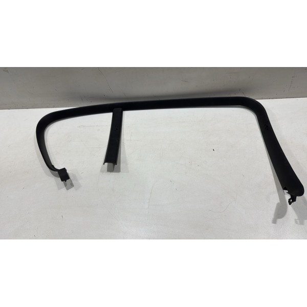 Acabamento Guarnição Porta Traseira Esquerda Bmw 120i 2016 Acabamento Guarnição Porta Traseira Esquerda Bmw 120i 2016