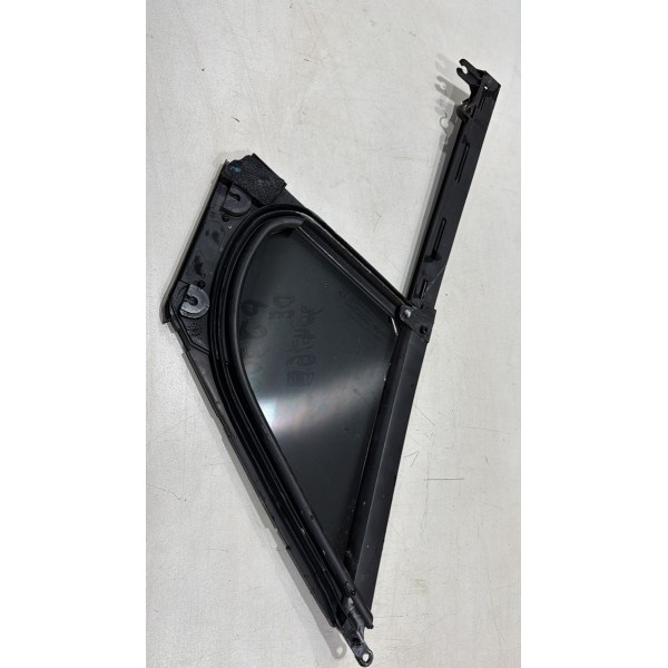 Vidro Lateral Fixo Dianteiro Esquerdo Peugeot 3008 11/16