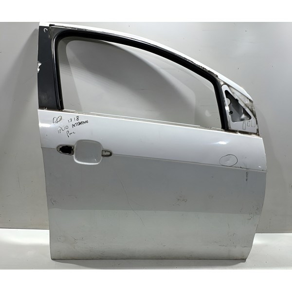 Porta Dianteira Direita Fiat Palio Attractive 2012 Á 2015 Branca