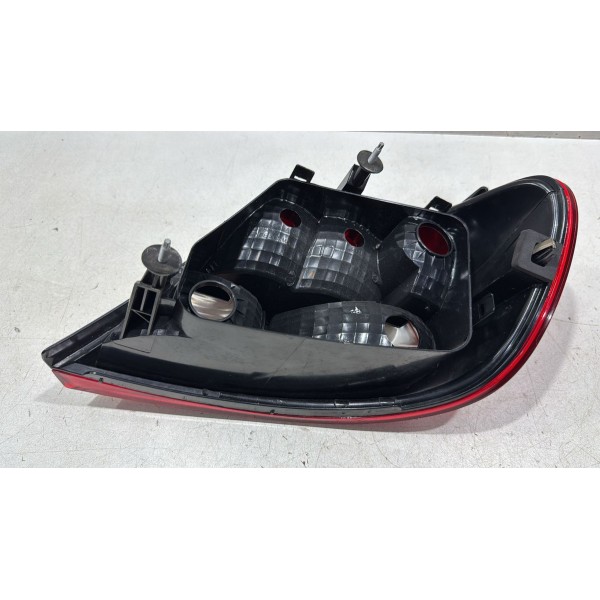 Lanterna Traseira Esquerda Do Volkswagen Gol G5 2009 À 2013 Esquerdo/motorista Vermelha