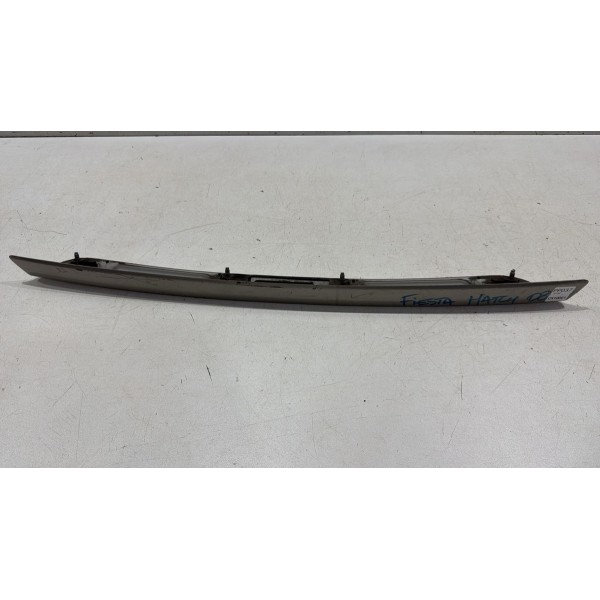 Régua Tampa Porta Malas Fiesta Hatch 2004 A 2012 Régua Tampa Porta Malas Fiesta Hatch 2004 A 2012