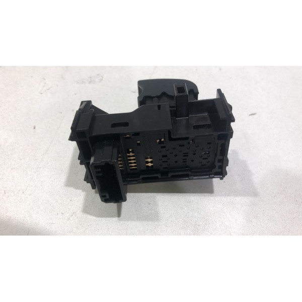 Botao Vidro Elétrico Traseiro Toyota Yaris 2018 A 2021 Botao Vidro Elétrico Traseiro Toyota Yaris 2018 A 2021