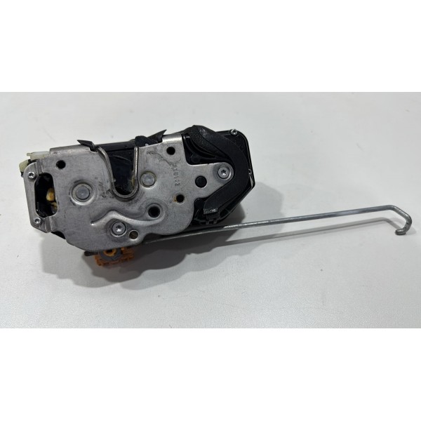 Fechadura Dianteira Direita Tracker Sonic Cruze 13579523