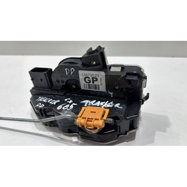 Fechadura Dianteira Direita Tracker Sonic Cruze 13579523
