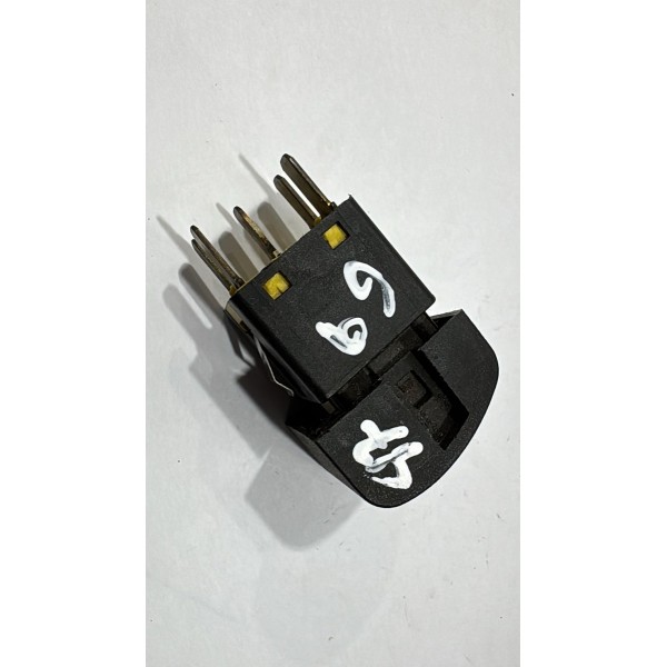 Botão Desembaçador Traseiro Gm Vectra 1997 Á 2000 90457319