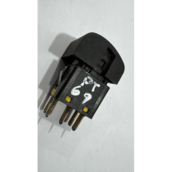 Botão Desembaçador Traseiro Gm Vectra 1997 Á 2000 90457319