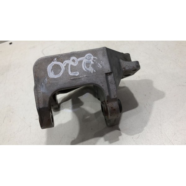 Suporte Bomba Direção Peugeot 206 1.0 2007 2013 8200040061