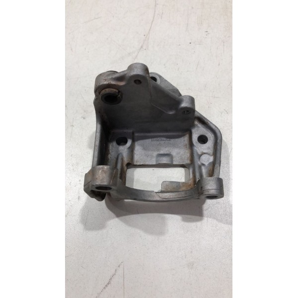 Suporte Bomba Direção Peugeot 206 1.0 2007 2013 8200040061