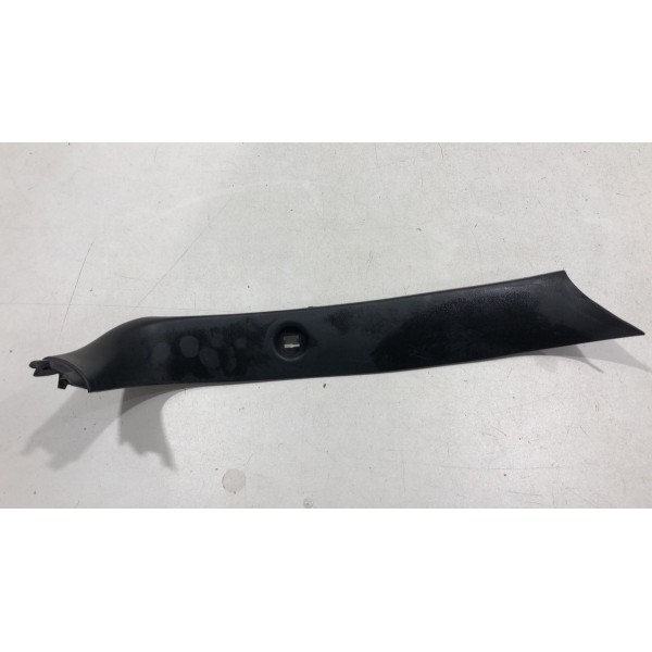 Moldura Acabamento Tampa Tras Esquerda Ford Focus 2001 2008 Preto