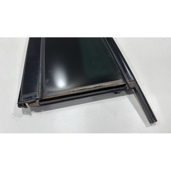 Vidro Vigia Canaleta Traseiro Direito Commander 2021 À 2025 Vidro Vigia Canaleta Traseiro Direito Commander 2021 À 2025