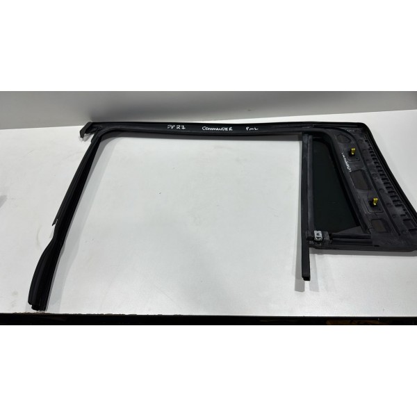 Vidro Vigia Canaleta Traseiro Direito Commander 2021 À 2025 Vidro Vigia Canaleta Traseiro Direito Commander 2021 À 2025