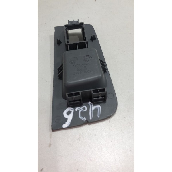 Moldura Botao Vidro Porta Direita Fiat Palio 2013 Á 2019