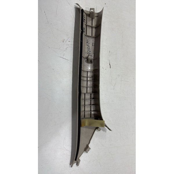 Moldura Coluna Esquerda Parabrisa Outlander 7210a245zz 2014