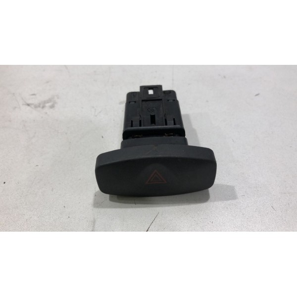 Botão Pisca Alerta Sandero 1.0 1.6 2008 Á 2014 8200446717 Botão Pisca Alerta Sandero 1.0 1.6 2008 Á 2014 8200446717