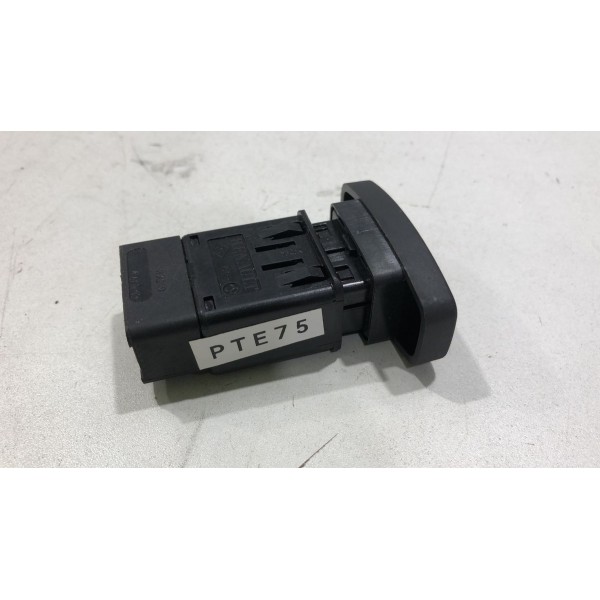 Botão Pisca Alerta Sandero 1.0 1.6 2008 Á 2014 8200446717 Botão Pisca Alerta Sandero 1.0 1.6 2008 Á 2014 8200446717