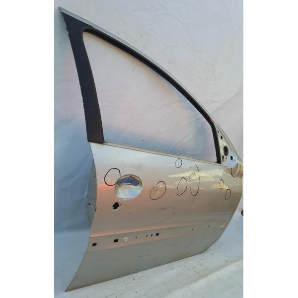 Porta Dianteira Direito Original Peugeot 206 207 Detalhe