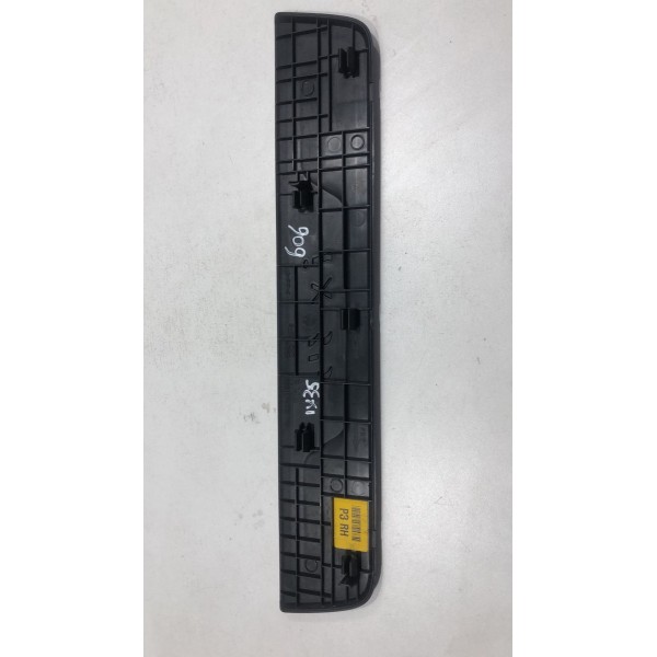 Soleira Porta Dianteira Direita Hyundai Ix35 2012 Á 2016 Preto