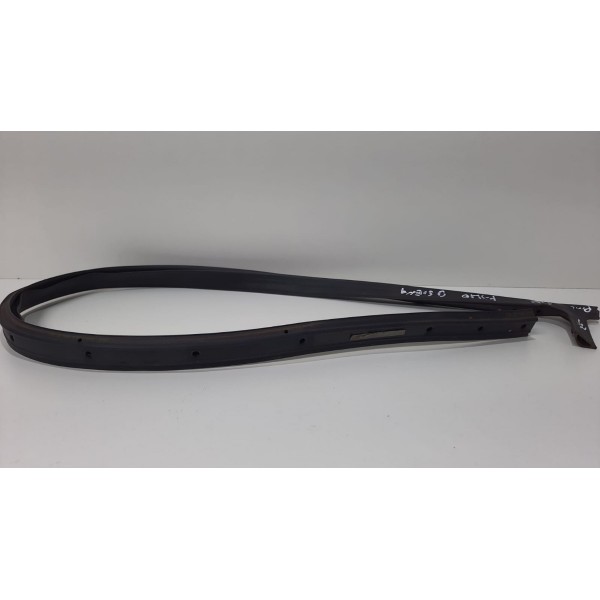 Borracha Superior Porta Dianteiro Direito Grand Siena Palio