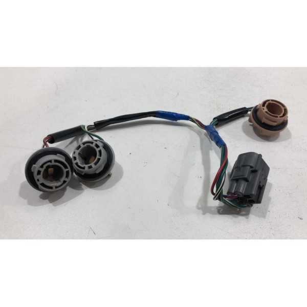 Soquete Chicote Lanterna Traseira Esquerda Hilux 16 Á 21 Soquete Chicote Lanterna Traseira Esquerda Hilux 16 Á 21