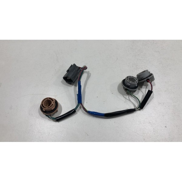 Soquete Chicote Lanterna Traseira Esquerda Hilux 16 Á 21 Soquete Chicote Lanterna Traseira Esquerda Hilux 16 Á 21