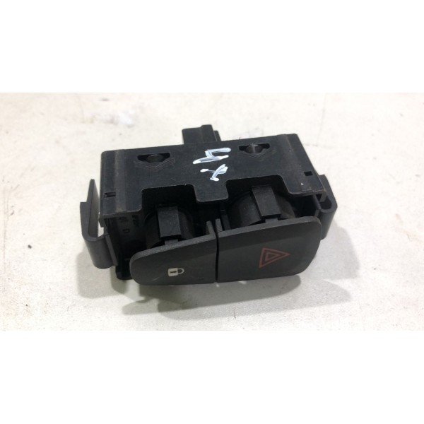 Botão Pisca Alerta Trava Renault Sandero Logan E3160101 Preto Botão Pisca Alerta Trava Renault Sandero Logan E3160101 Preto