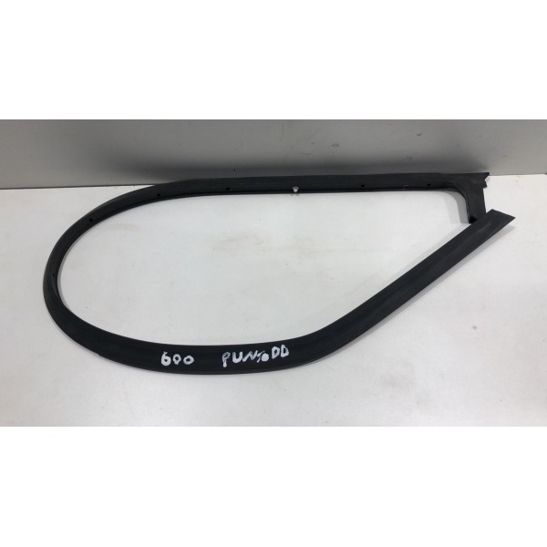 Borracha Vedação Porta Dianteira Direita Fiat Punto 2009/13
