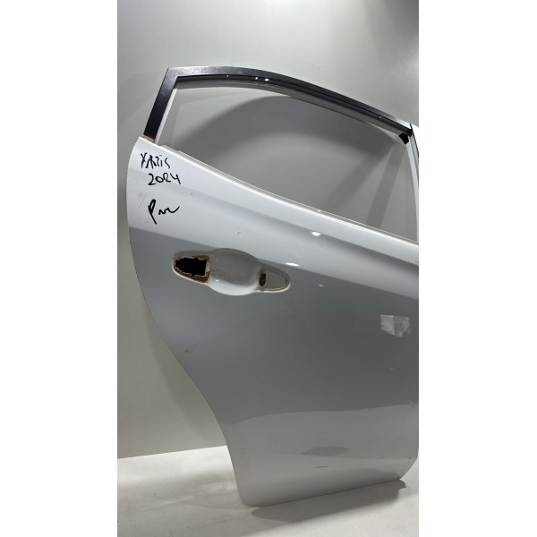 Porta Traseira Direita Toyota Yaris Sedan 2019 2024 Branca Porta Traseira Direita Toyota Yaris Sedan 2019 2024 Branca