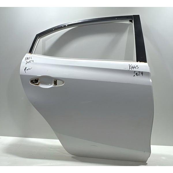 Porta Traseira Direita Toyota Yaris Sedan 2019 2024 Branca Porta Traseira Direita Toyota Yaris Sedan 2019 2024 Branca