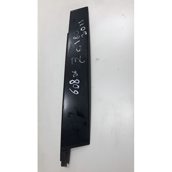Moldura Porta Dianteira Esquerda Mercedes C180 2011 Compare Preto
